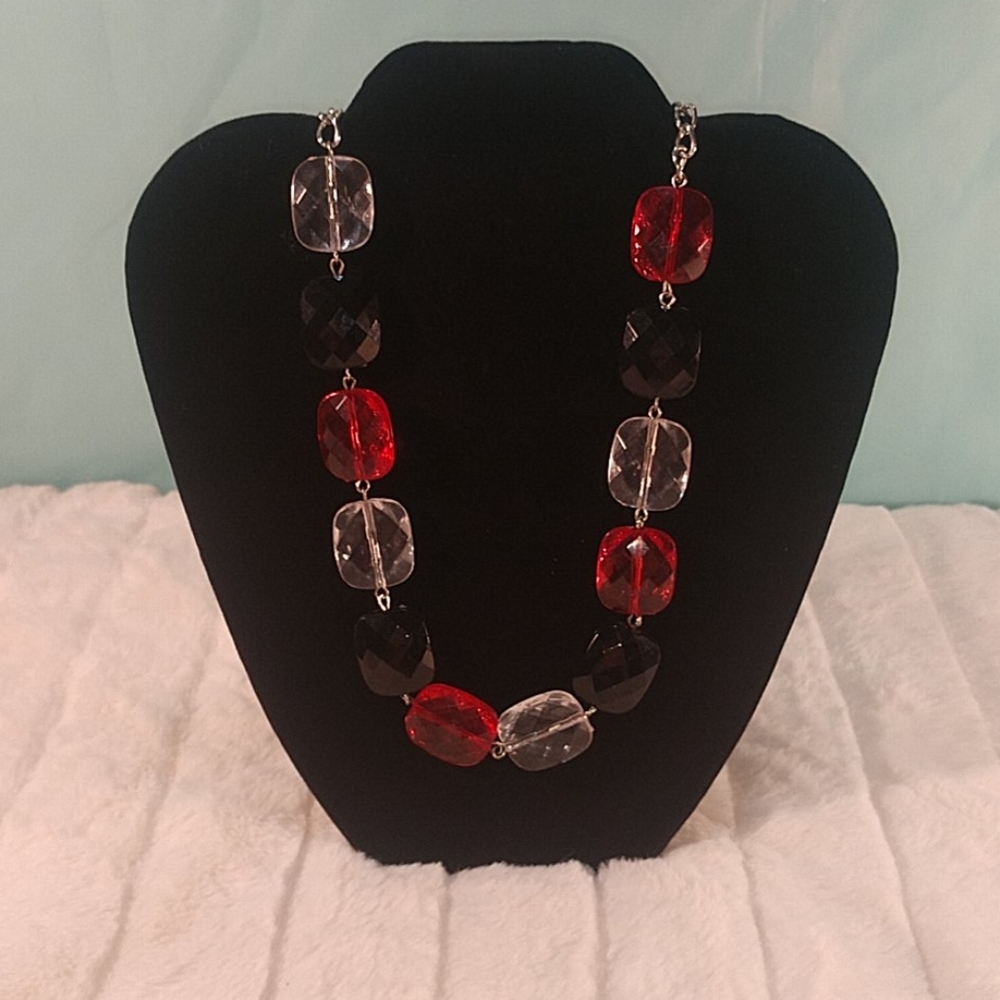 Beautiful pendant necklace